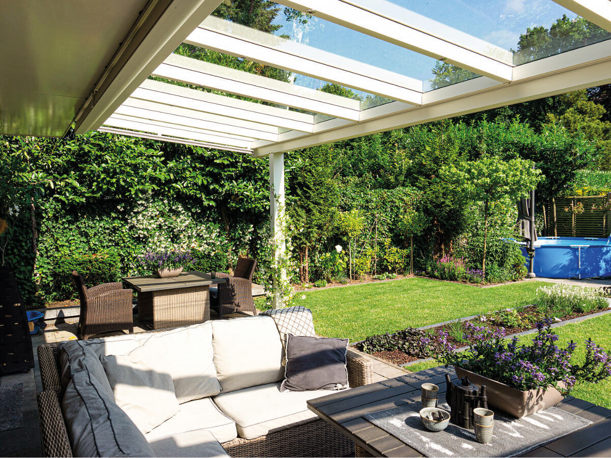 Terrassenüberdachung 18 Terrassenüberdachung aus weißem Aluminium